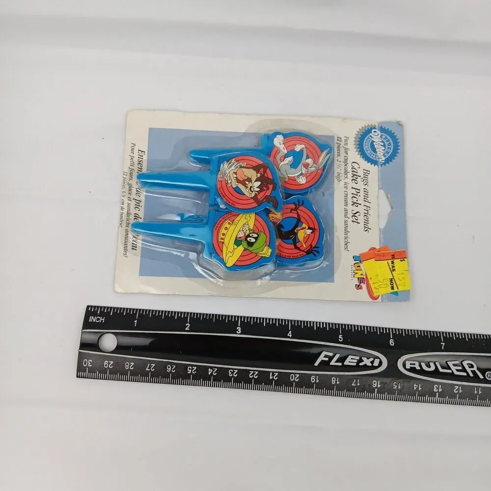 12 Piece Wilton Cake Pick Set Looney Tunes Character Unused
